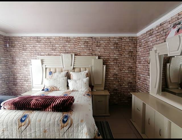 3 BEDROOM FREESTANDING SOLD IN STILFONTEIN EXT 3